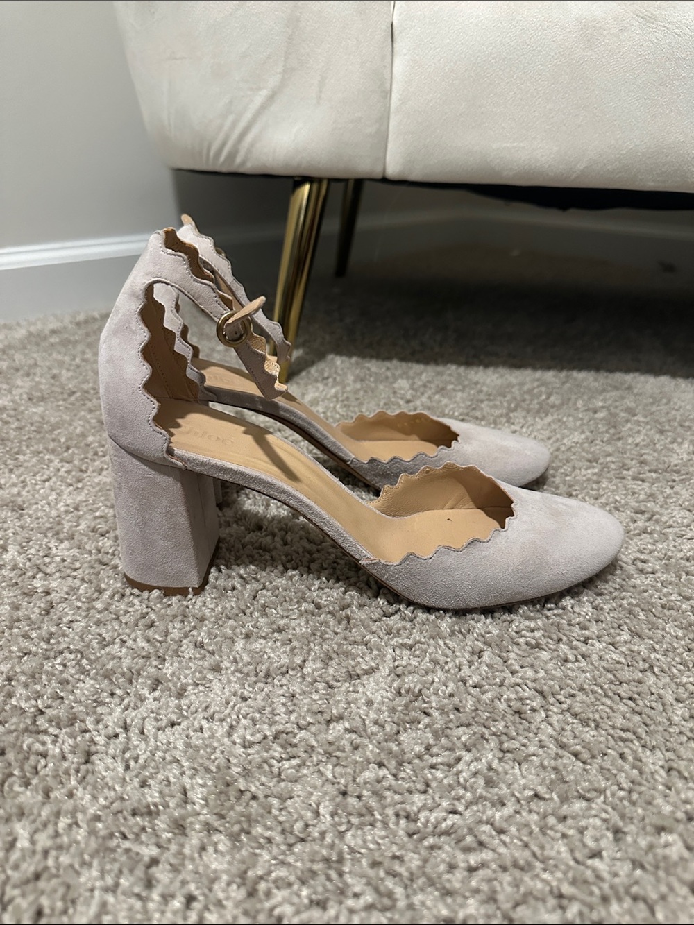 Chloe Scalloped Ankle-Strap Block Heel Pumps - Light grey